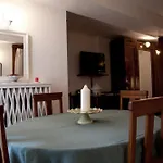Le Cavallini Sgarbi Di Rina Cavallini 4*