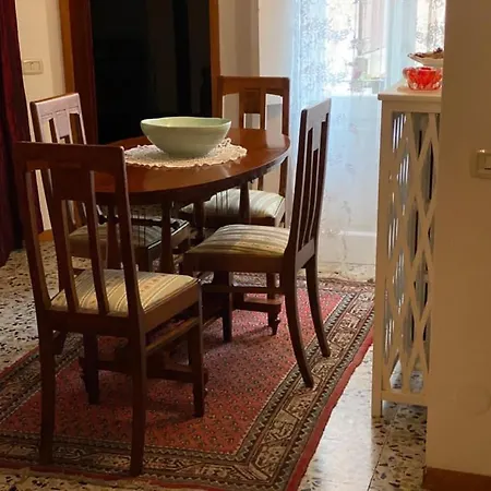 Le Cavallini Sgarbi Di Rina Cavallini 4*