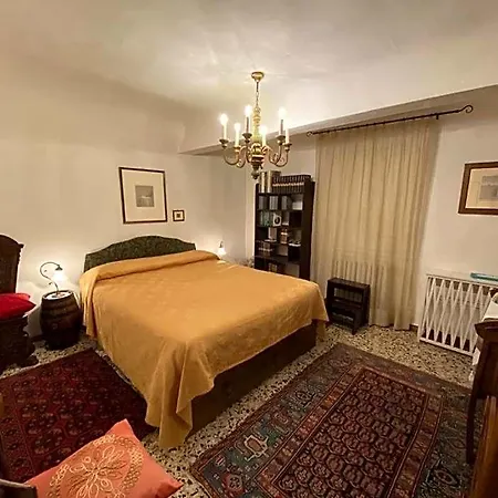 Le Cavallini Sgarbi Di Rina Cavallini Ferrara