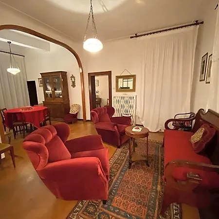 Le Cavallini Sgarbi Di Rina Cavallini Alojamento de Acomodação e Pequeno-almoço 4*