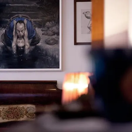 Le Cavallini Sgarbi Di Rina Cavallini B&B