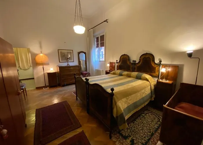 Le Cavallini Sgarbi Di Rina Cavallini Ferrara